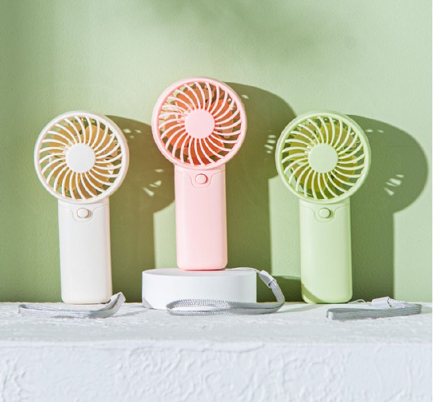 Wentylator ręczny na baterie AAA 2W, korpus ABS, wymiary 6*3.7*12.5cm, waga 53.7g, lekki, ze smyczą, zielony, czerwony, biały