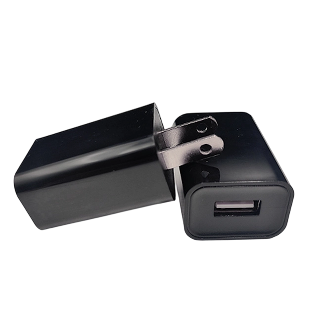 Ładowarka USB 5W UE. Wyjście 5V1A w kolorze czarno-białym