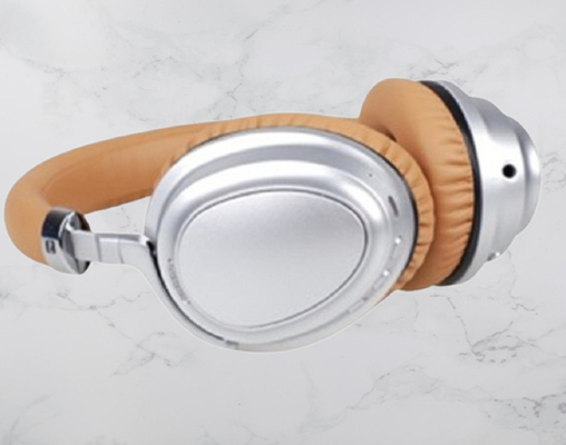 Bluetooth 5.0 słuchawki Do 15 godzin użytkowania 120 godzin w stanie gotowości 2-4 godziny ładowania 10m zasięg Wysokiej jakości dźwięk dla miłośników muzyki